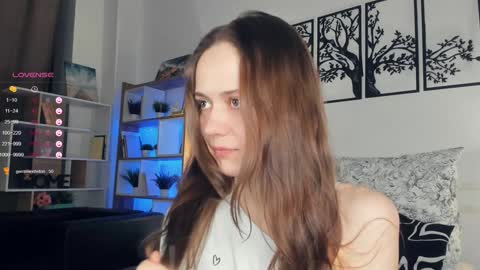 Snapshot of el1s_well chatting on 9, 1, 2025 Elis 3 online show from 9, 1, 2025