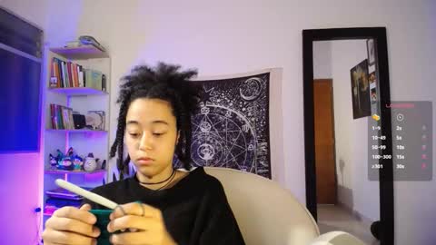 Ela  Help me reach 100 thumbs up online show from 12, 3, 2026