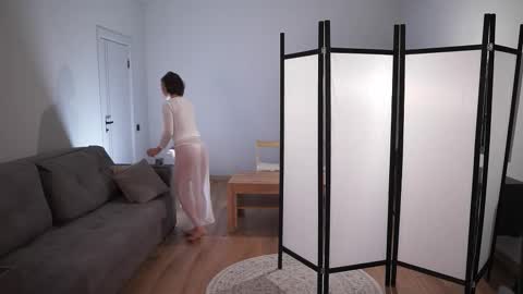 ELA 3 online show from 28, 10, 2025