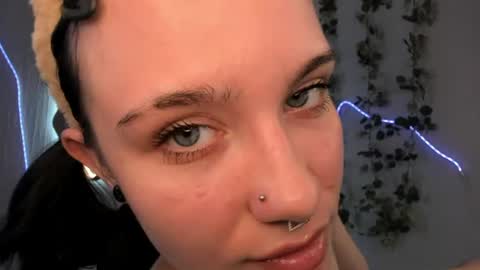 elastikiss online show from 6, 7, 2026
