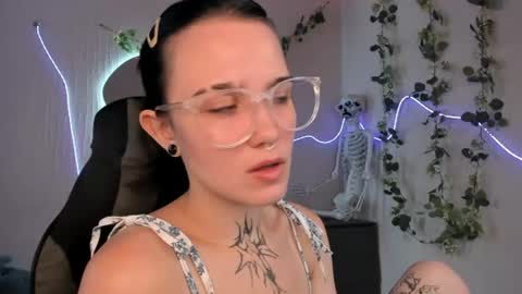 elastikiss online show from 22, 7, 2026