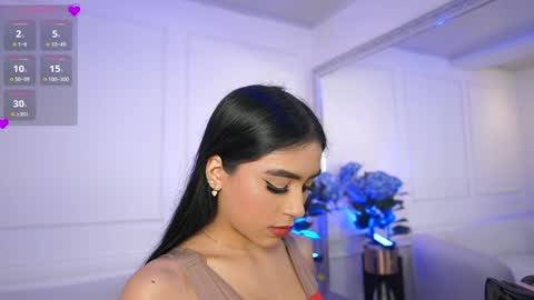 Elasummeer online show from 3, 2, 2025