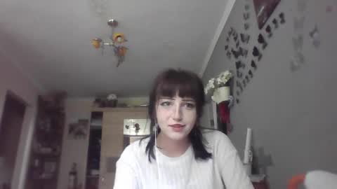 Snapshot of elaynetanton chatting on 23, 7, 2026 Lia online show from 23, 7, 2026