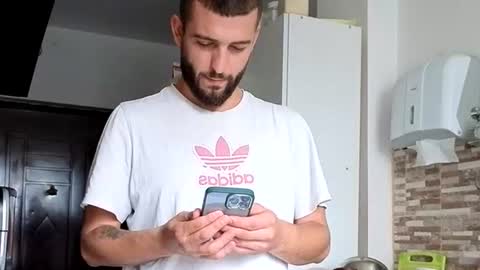 elchapoguzman95 online show from 7, 10, 2025