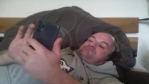Snapshot of elcretinmo chatting on 26, 4, 2026 elcretinmo online show from 26, 4, 2026