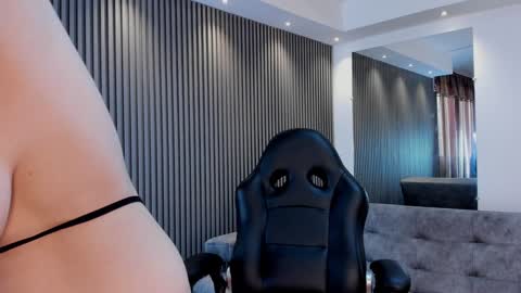 Snapshot of electraa_fox chatting on 9, 12, 2024 Electra online show from 9, 12, 2024