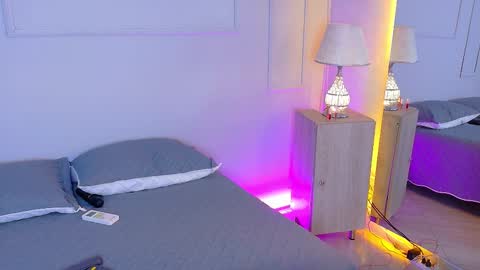 Snapshot of electrascot chatting on 22, 11, 2025 ELECTRA online show from 22, 11, 2025