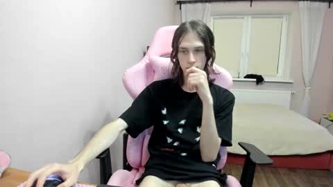 eleganc3 online show from 2, 10, 2025