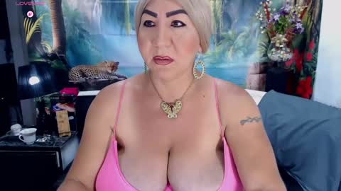 XIOMY   give LIKE on my page online show from 10, 10, 2025