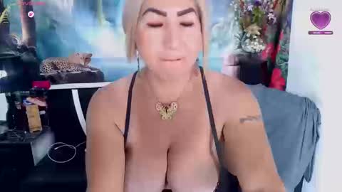 XIOMY   give LIKE on my page online show from 20, 10, 2025