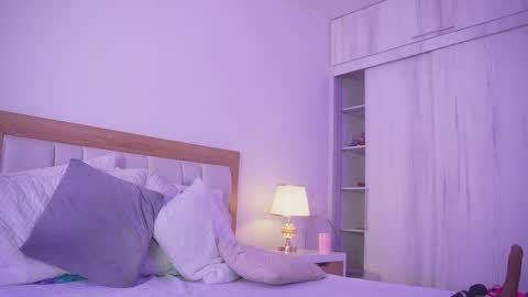 Snapshot of elena_mature chatting on 26, 11, 2025 Elena online show from 26, 11, 2025