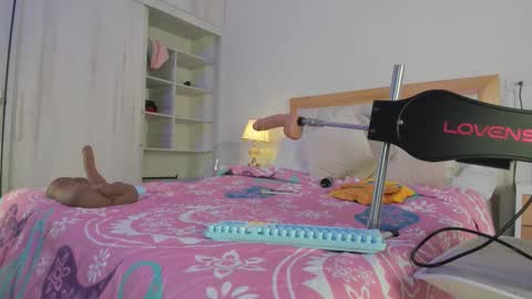 Snapshot of elena_mature chatting on 16, 12, 2025 Elena online show from 16, 12, 2025