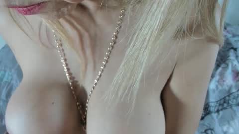 Snapshot of elena_mature chatting on 8, 2, 2026 Elena online show from 8, 2, 2026