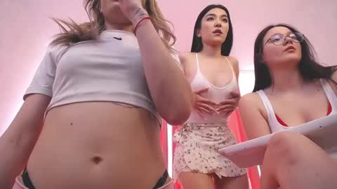 Elena online show from 3, 6, 2026