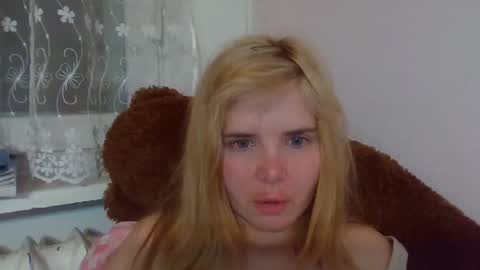 Elena online show from 28, 2, 2026