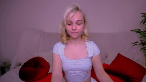 elenamonroee online show from 3, 12, 2025