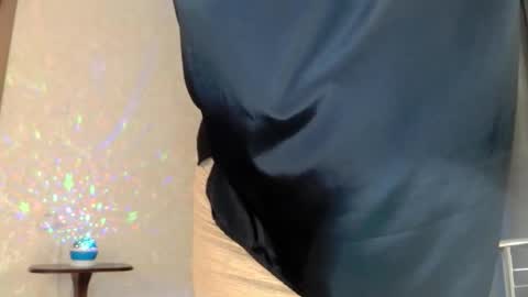 elenaza online show from 25, 3, 2026