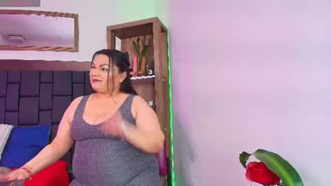 Snapshot of elenna_boobs_ chatting on 24, 7, 2026 elenna_boobs_ online show from 24, 7, 2026