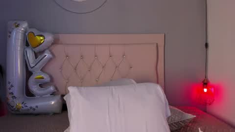 Snapshot of elevensky_ chatting on 25, 2, 2025 Elevensky online show from 25, 2, 2025