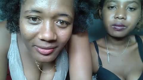 Snapshot of elia011 chatting on 8, 2, 2025 elia011 online show from 8, 2, 2025