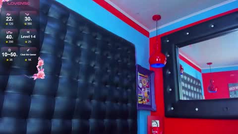 Snapshot of elianfoxter chatting on 10, 10, 2025 ---Elian--- online show from 10, 10, 2025