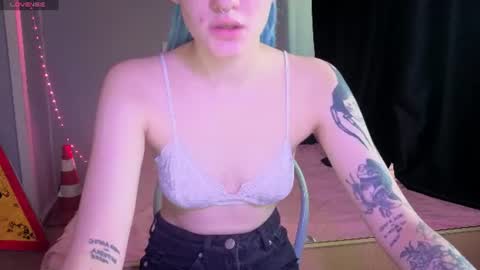 Snapshot of elieiza_xo chatting on 10, 7, 2026 elieiza_xo online show from 10, 7, 2026