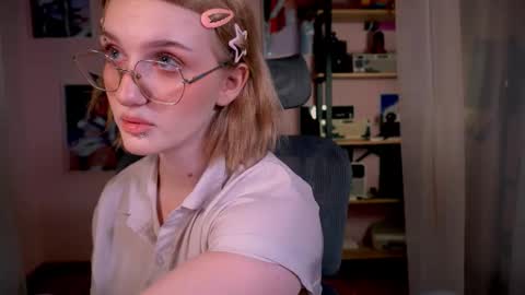 Ellie online show from 4, 2, 2026