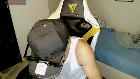 Snapshot of elii_797 chatting on 1, 11, 2025 bby-santy online show from 1, 11, 2025