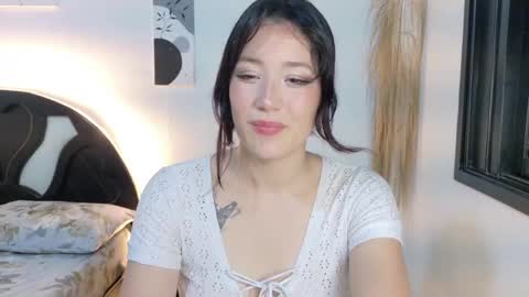 Snapshot of eliiih_ chatting on 27, 4, 2026 eliiih_ online show from 27, 4, 2026