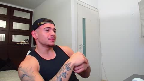 ElijahThorne online show from 18, 11, 2025