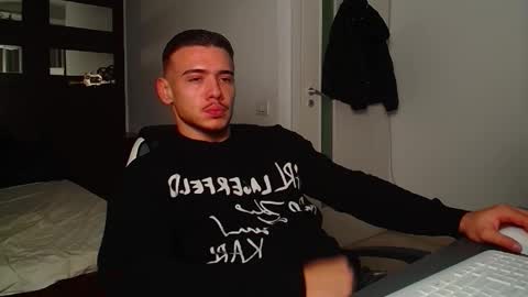 ElijahThorne online show from 29, 11, 2025