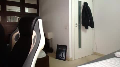 Snapshot of elijahthorne chatting on 17, 2, 2026 ElijahThorne online show from 17, 2, 2026
