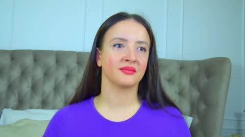 ElinaBellucci online show from 6, 4, 2026