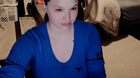 Snapshot of elinareign chatting on 22, 9, 2025 ElinaReign online show from 22, 9, 2025