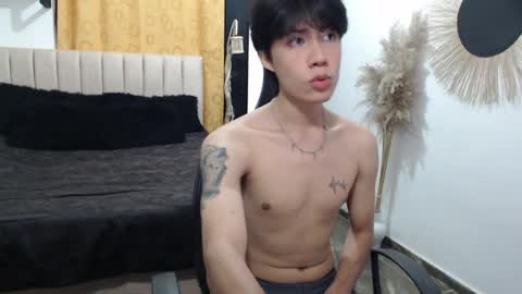 Snapshot of elio_collem chatting on 1, 5, 2026 ELIO online show from 1, 5, 2026