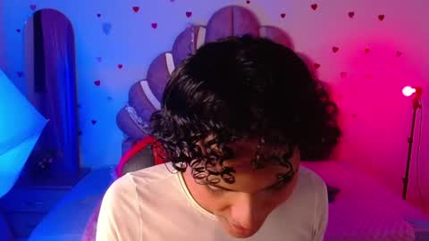 elio_fox online show from 7, 4, 2026