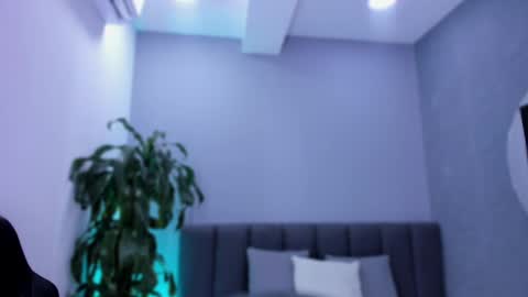 Elisa online show from 5, 2, 2025