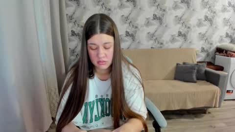 Aletta Oushen online show from 8, 10, 2025