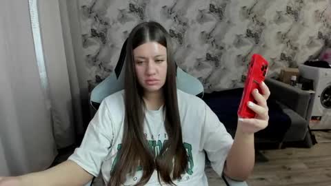 Snapshot of elisa_kollin chatting on 23, 4, 2026 Aletta Oushen online show from 23, 4, 2026