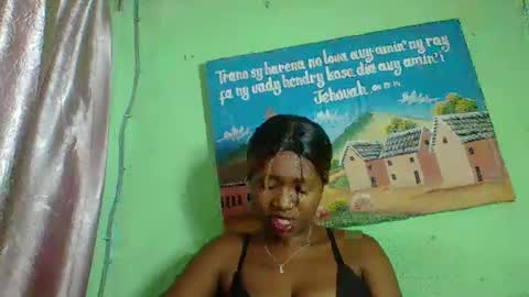 Snapshot of elisabeth2525 chatting on 23, 1, 2025 elisabeth2525 online show from 23, 1, 2025