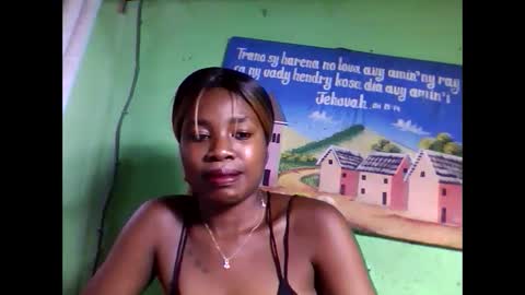 Snapshot of elisabeth2525 chatting on 1, 2, 2025 elisabeth2525 online show from 1, 2, 2025