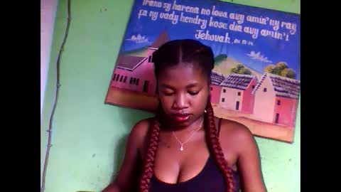 Snapshot of elisabeth2525 chatting on 5, 2, 2025 elisabeth2525 online show from 5, 2, 2025