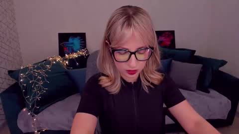 Elisabeth online show from 18, 2, 2025