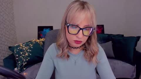 Elisabeth online show from 20, 2, 2025