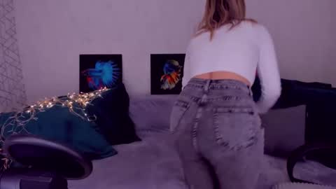 Elisabeth online show from 23, 2, 2025