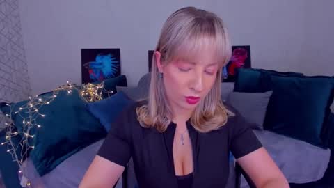 Elisabeth online show from 28, 2, 2025