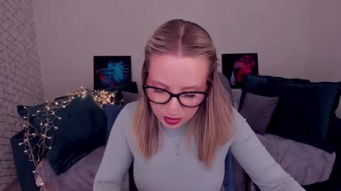 Elisabeth online show from 3, 3, 2025