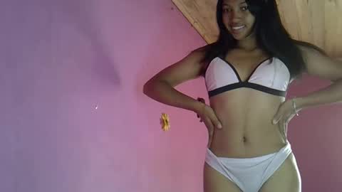 Snapshot of elisah01 chatting on 4, 3, 2026 elisah01 online show from 4, 3, 2026