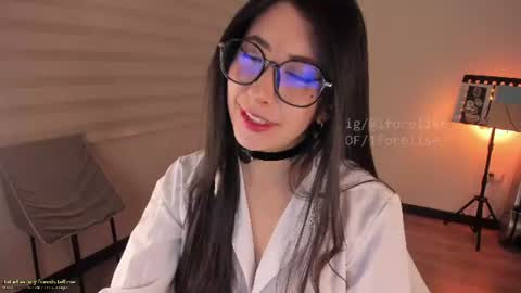 Snapshot of elise_77 chatting on 28, 6, 2026 Eli online show from 28, 6, 2026