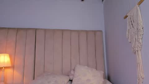 Snapshot of elise_diamond chatting on 1, 5, 2026 Elise diamond online show from 1, 5, 2026